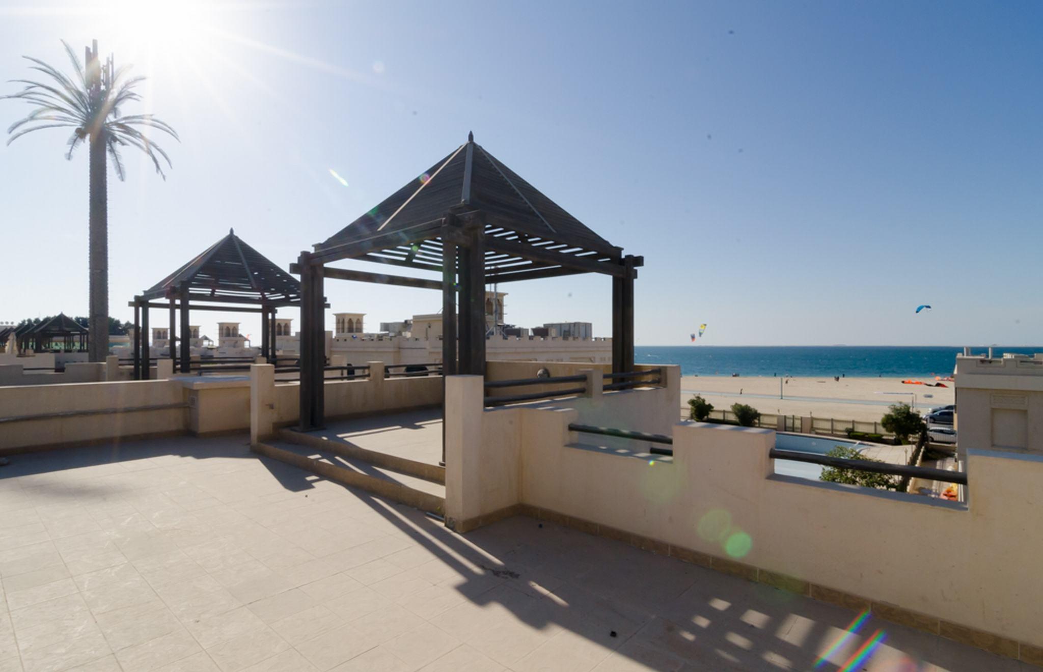 Roda Beach Resort Dubai Exterior foto