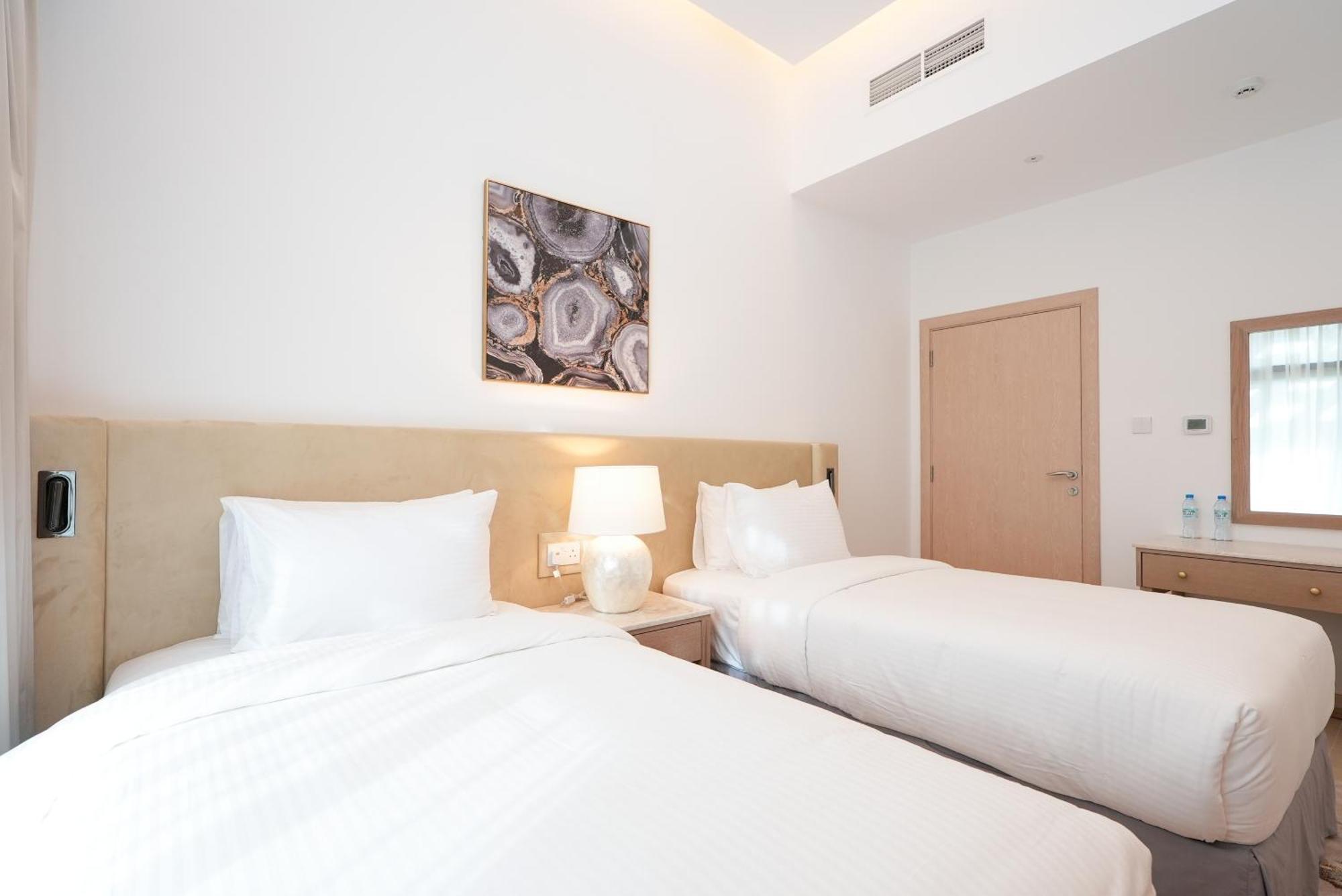Roda Beach Resort Dubai Exterior foto