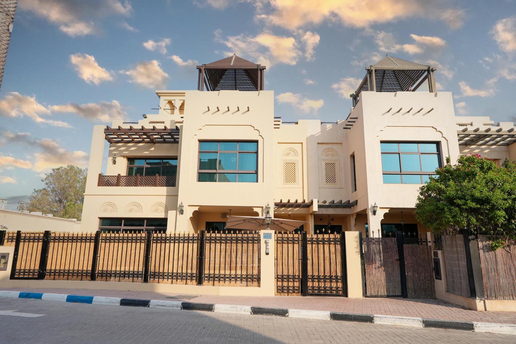 Roda Beach Resort Dubai Exterior foto