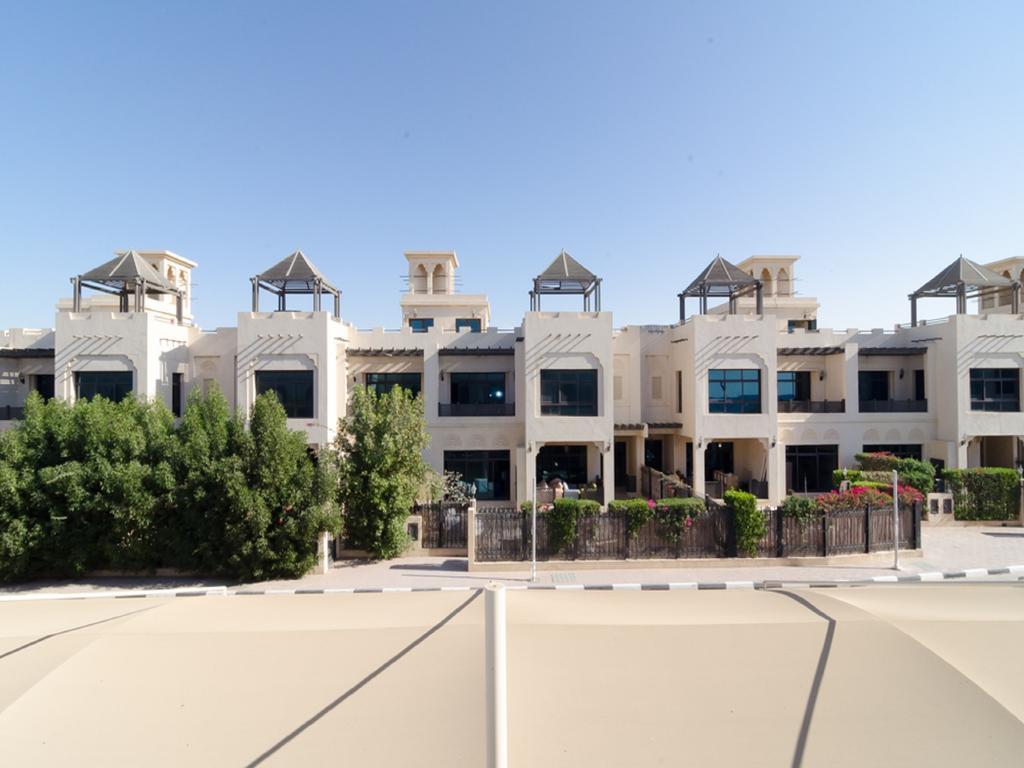 Roda Beach Resort Dubai Exterior foto